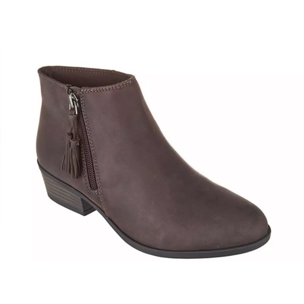 Clarks brown leather ankle boot women size 7.5 M